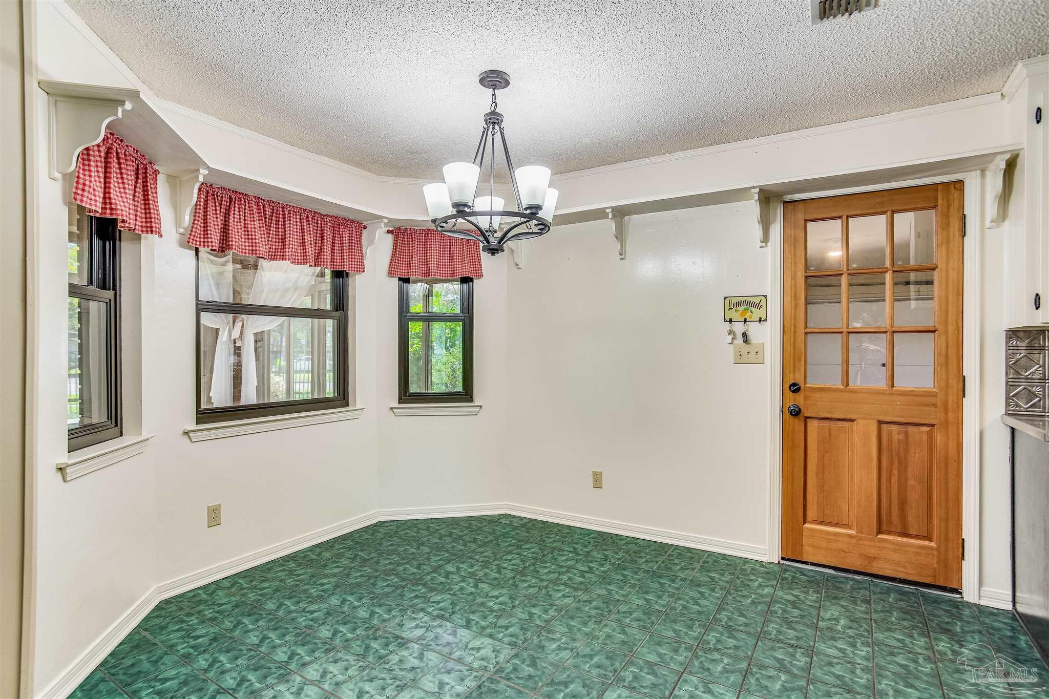 1205 Palisade Road Pensacola, FL 32504 - Photo 14 of 37 Gallery Image 14