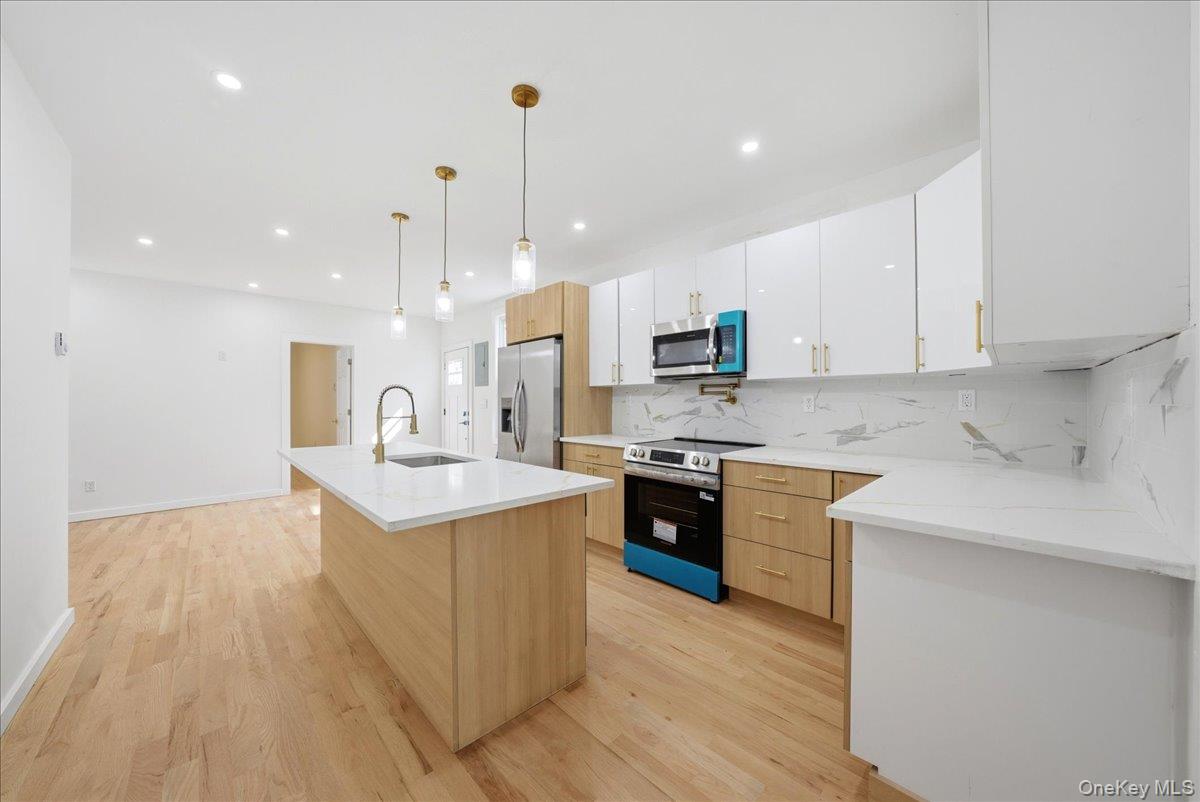 2407 Butler Place Bronx, NY 10461 - Photo 32 of 39