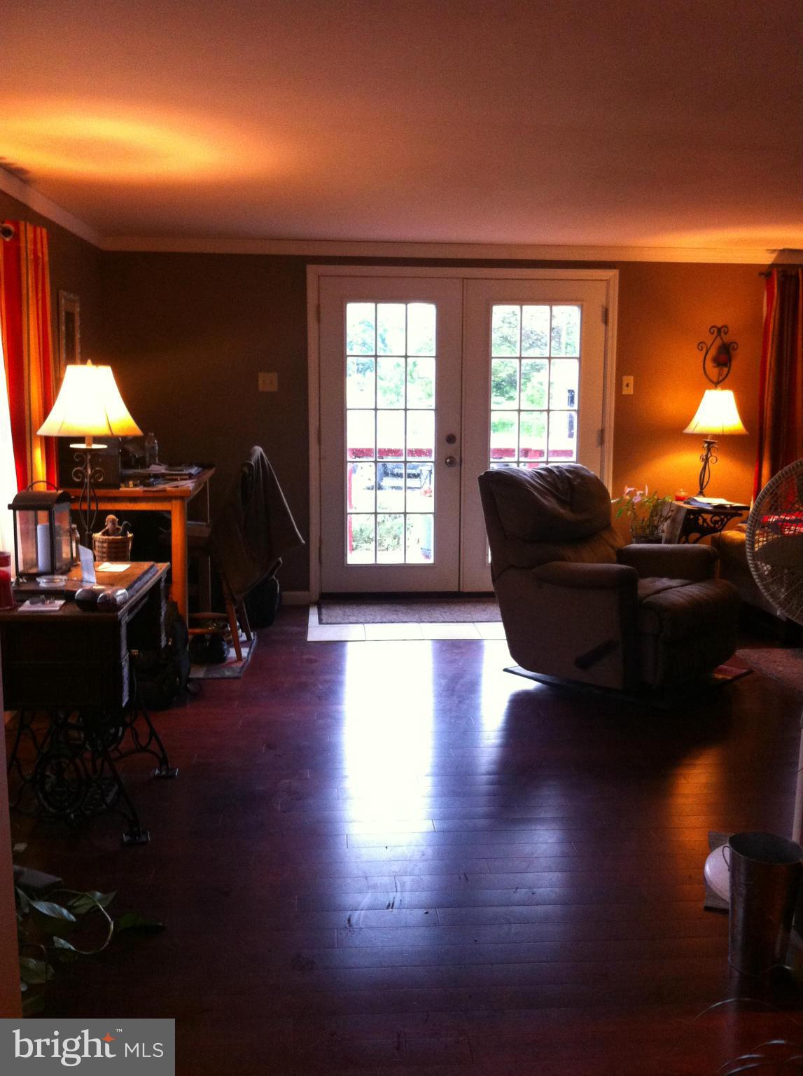 8138 Avis Mill Road Williamsport, MD 21795 - Photo 15 of 27 Family Room