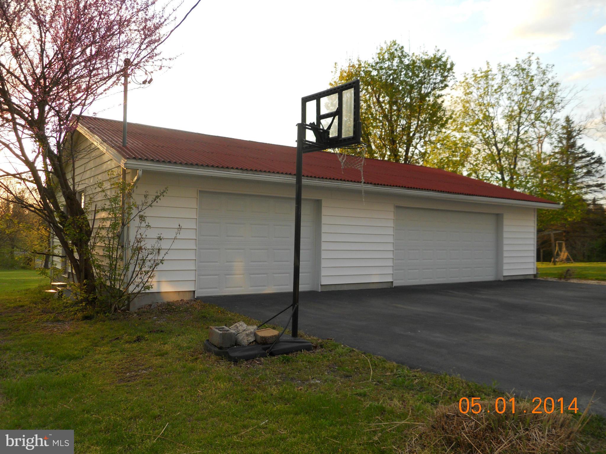 8138 Avis Mill Road Williamsport, MD 21795 - Photo 8 of 27 Exterior (General)