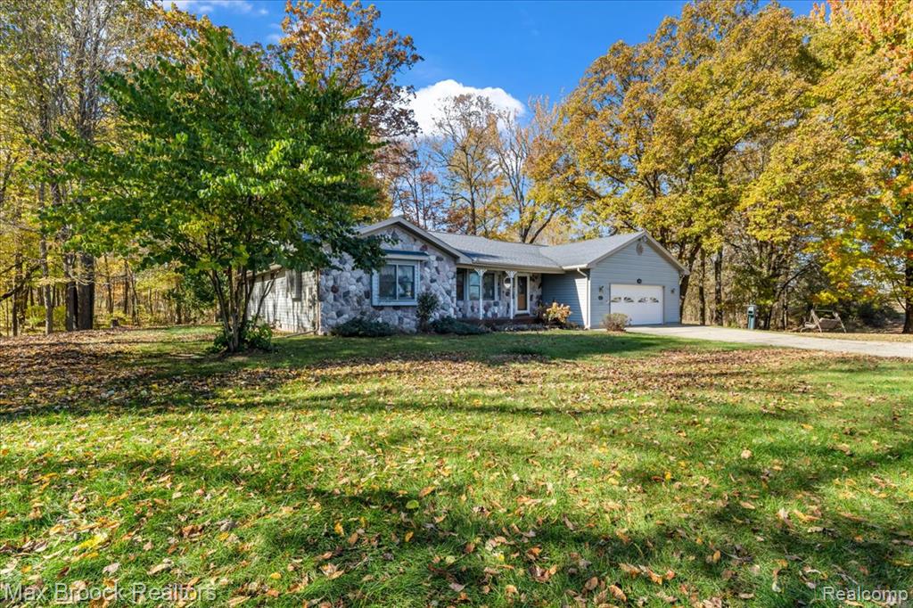 1829 Farnsworth Road Lapeer, MI 48446 - Photo 2 of 52