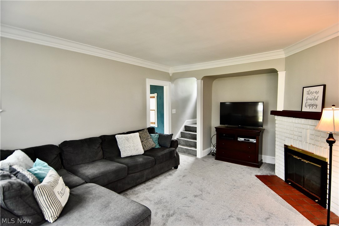 4620 Landchester Road Cleveland, OH 44109 - Photo 10 of 31 Gallery Image 10