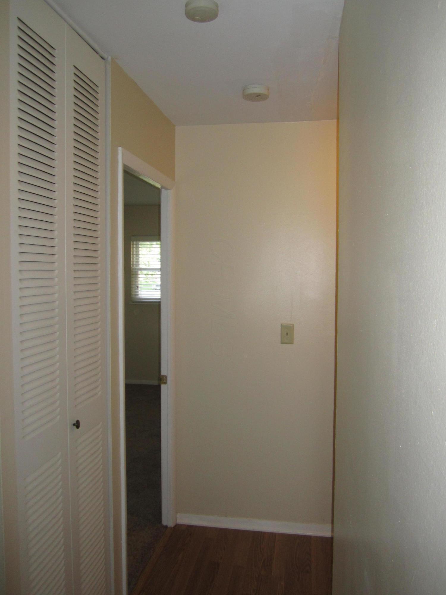 160 Regents Road Columbus, OH 43230 - Photo 14 of 31 Gallery Image 14