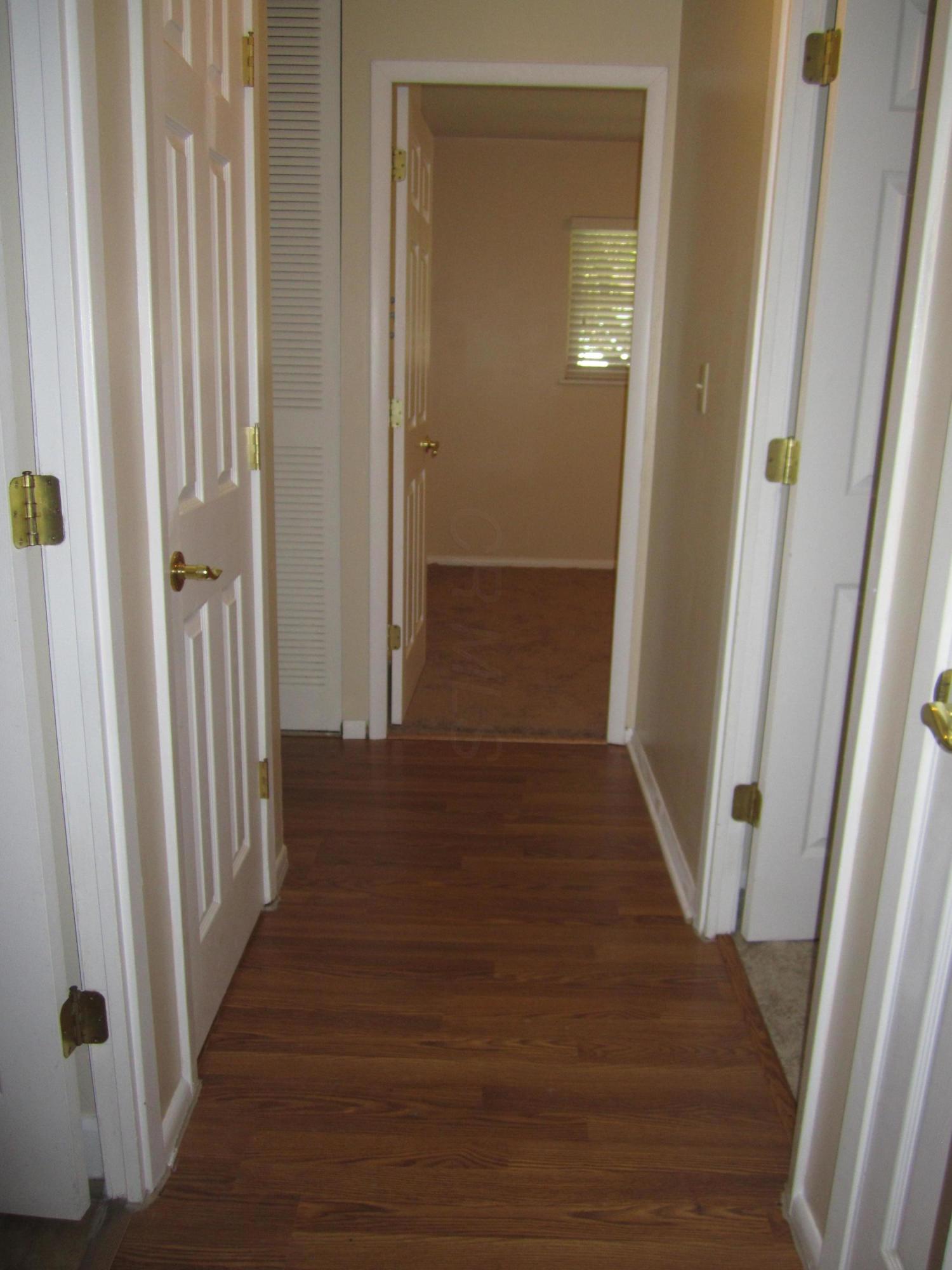 160 Regents Road Columbus, OH 43230 - Photo 22 of 31 Gallery Image 22