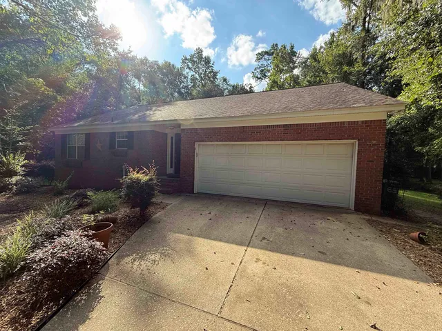 $2,350 | 1584 Chadwick Way, Tallahassee, FL 32312