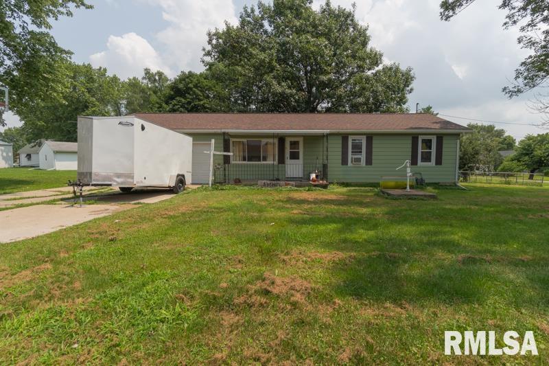310 Center Street Dunfermline, IL 61524 - Photo 1 of 15