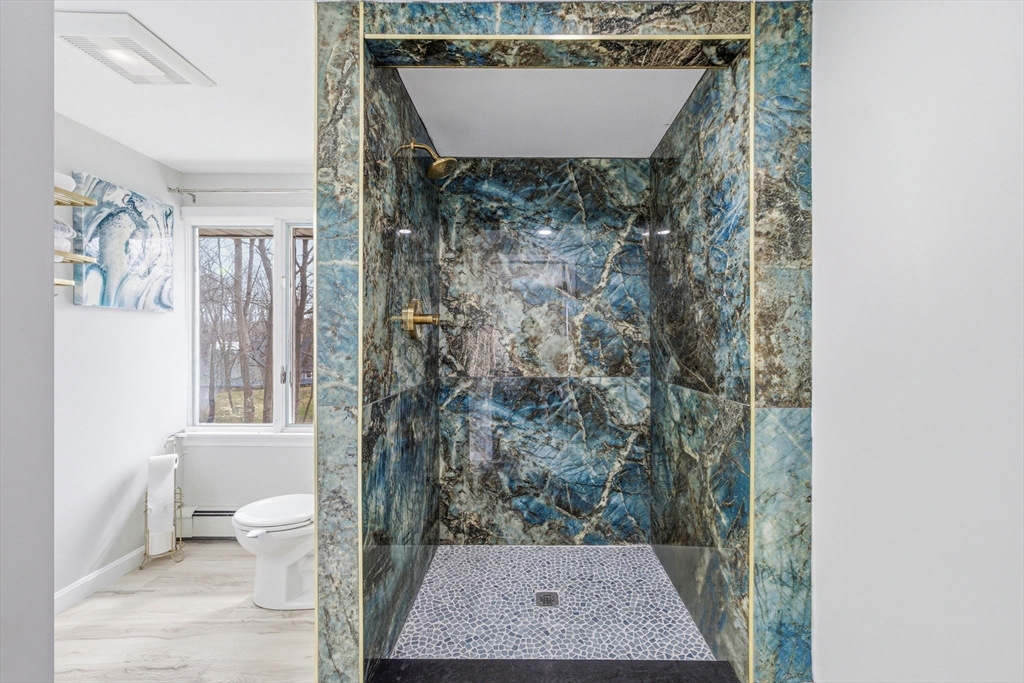 222 East Main Street Georgetown, MA 01833 - Photo 8 of 36