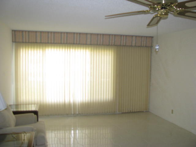 18710 Garbo Terrace, Unit 7 Boca Raton, FL 33496 - Photo 8 of 31 LIVING ROOM