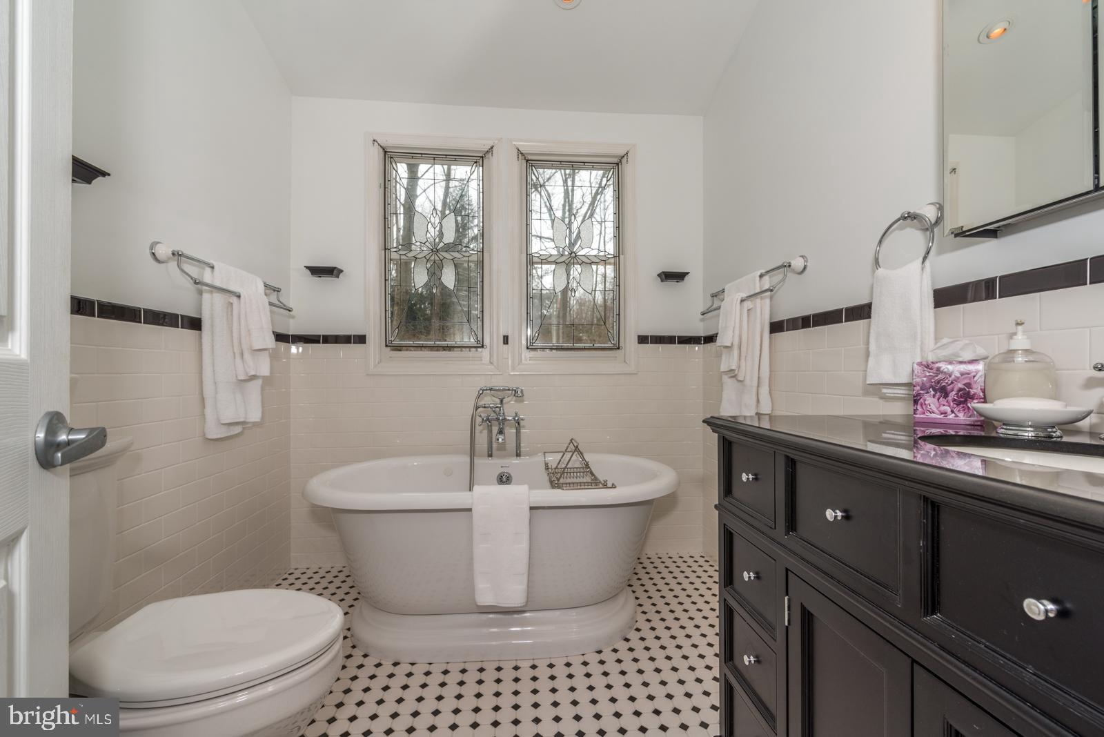 555 Blue Lake Road Denver, PA 17517 - Photo 23 of 35 V2