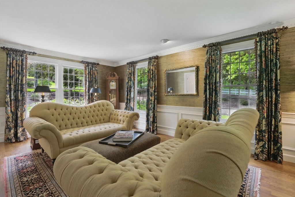 11 Edgehill Road Hopkinton, MA 01748 - Photo 17 of 41 Gallery Image 17