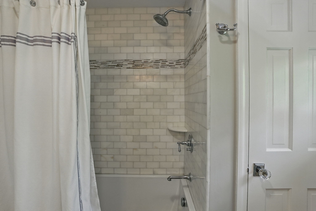 11 Edgehill Road Hopkinton, MA 01748 - Photo 29 of 41 Gallery Image 29