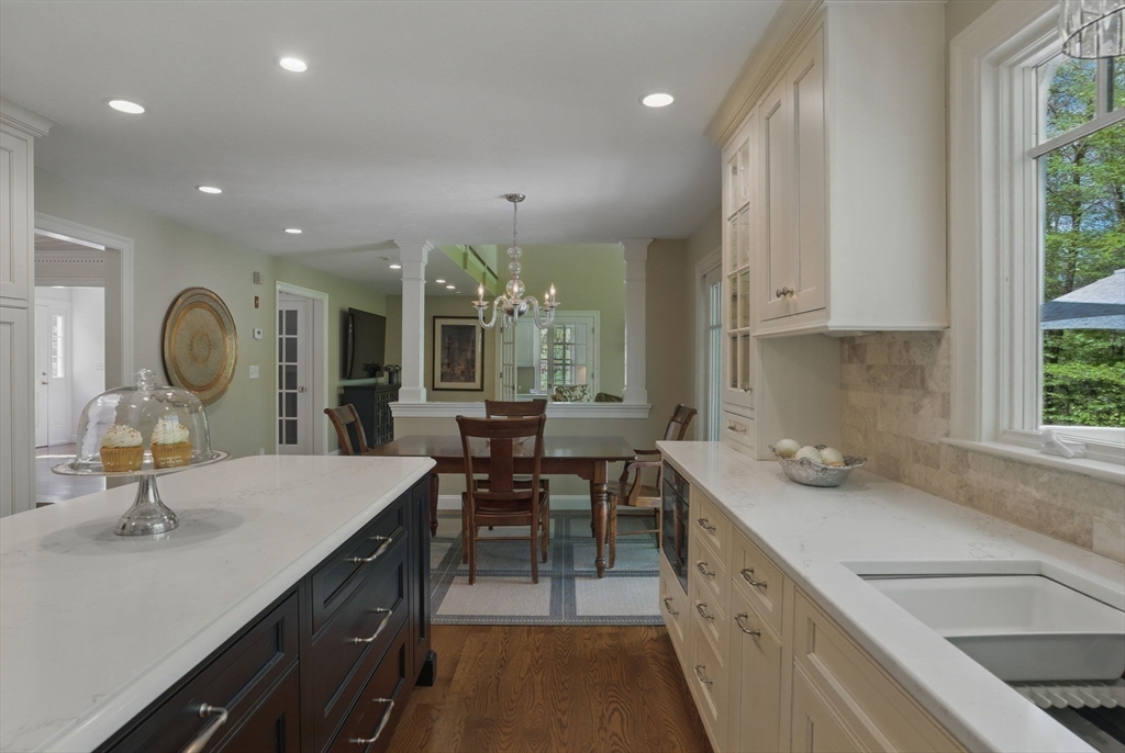 11 Edgehill Road Hopkinton, MA 01748 - Photo 10 of 41 Gallery Image 10