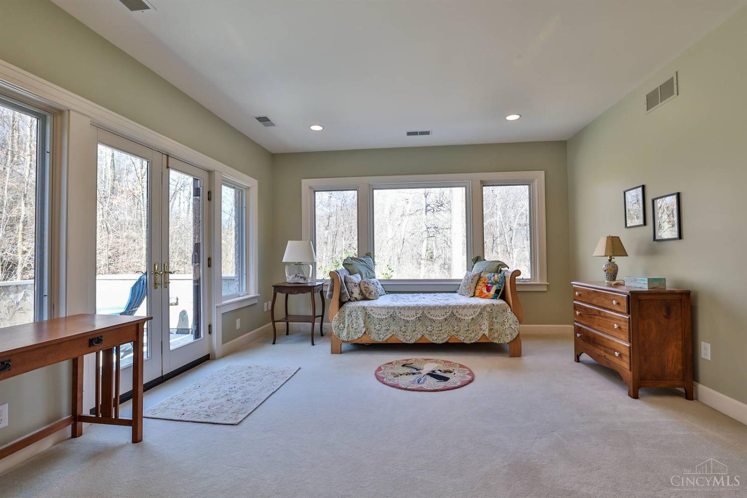 401 West Galbraith Road Wyoming, OH 45215 - Photo 26 of 55