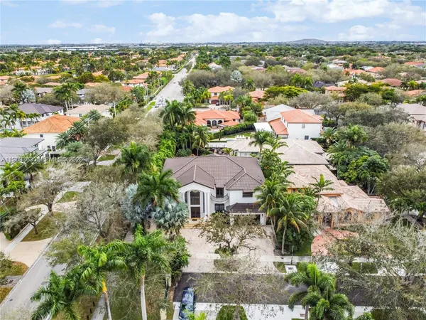 $2,400,000 | 8200 Northwest 163rd Street, Miami Lakes, FL 33016