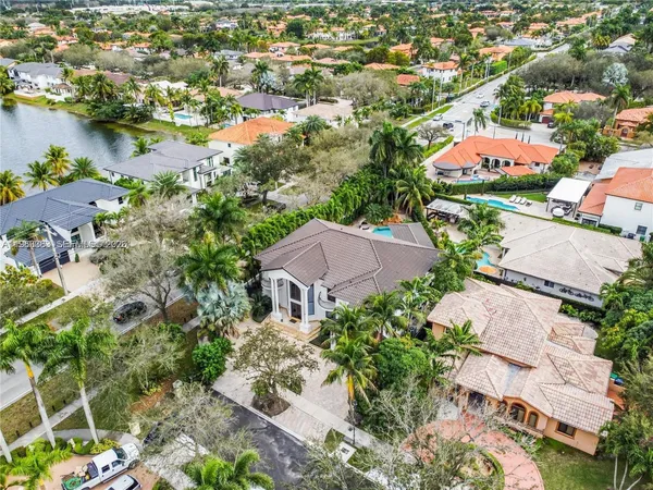 $2,400,000 | 8200 Northwest 163rd Street, Miami Lakes, FL 33016