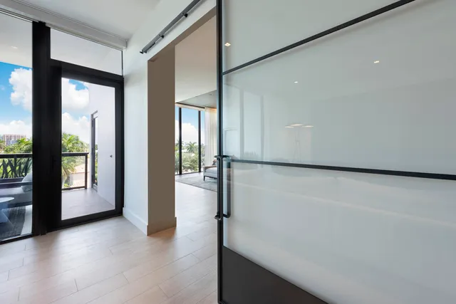 $3,150,000 | 30 Isle Of Venice Drive, Unit PH3, Fort Lauderdale, FL 33301