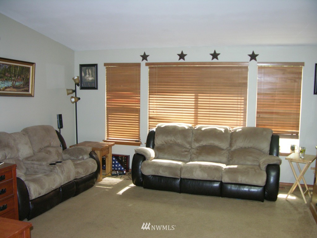 14830 Lindsay Road Southeast Yelm, WA 98597 - Photo 2 of 20