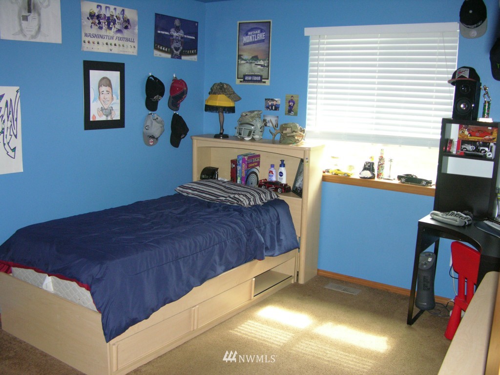 14830 Lindsay Road Southeast Yelm, WA 98597 - Photo 15 of 20