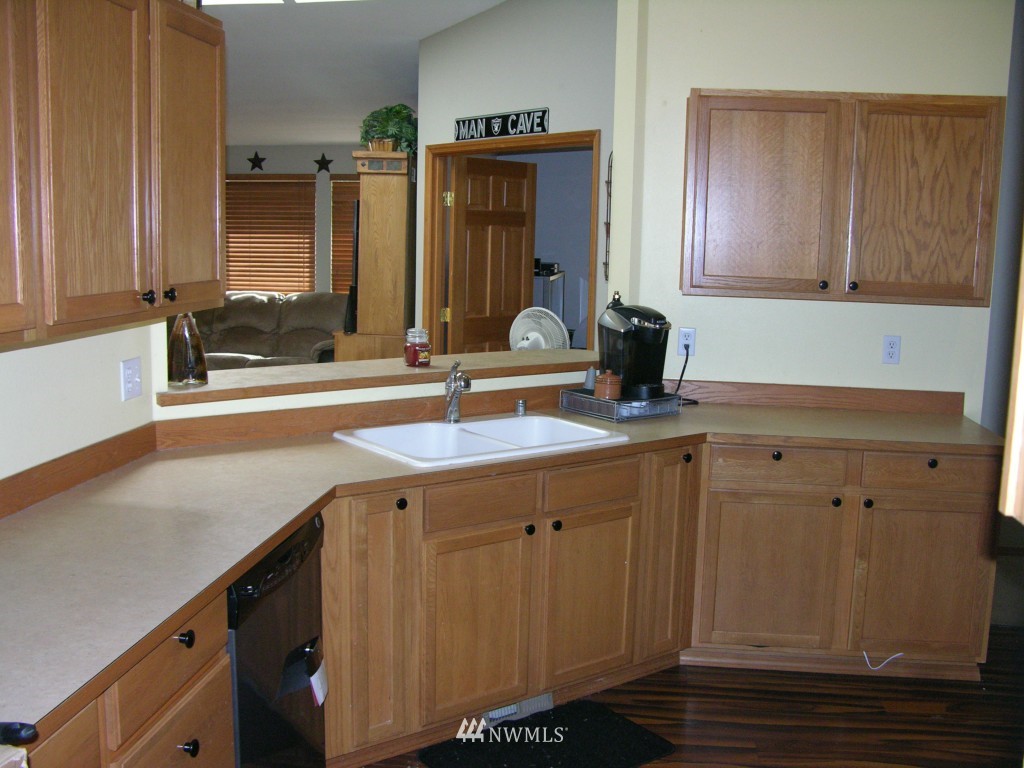 14830 Lindsay Road Southeast Yelm, WA 98597 - Photo 8 of 20