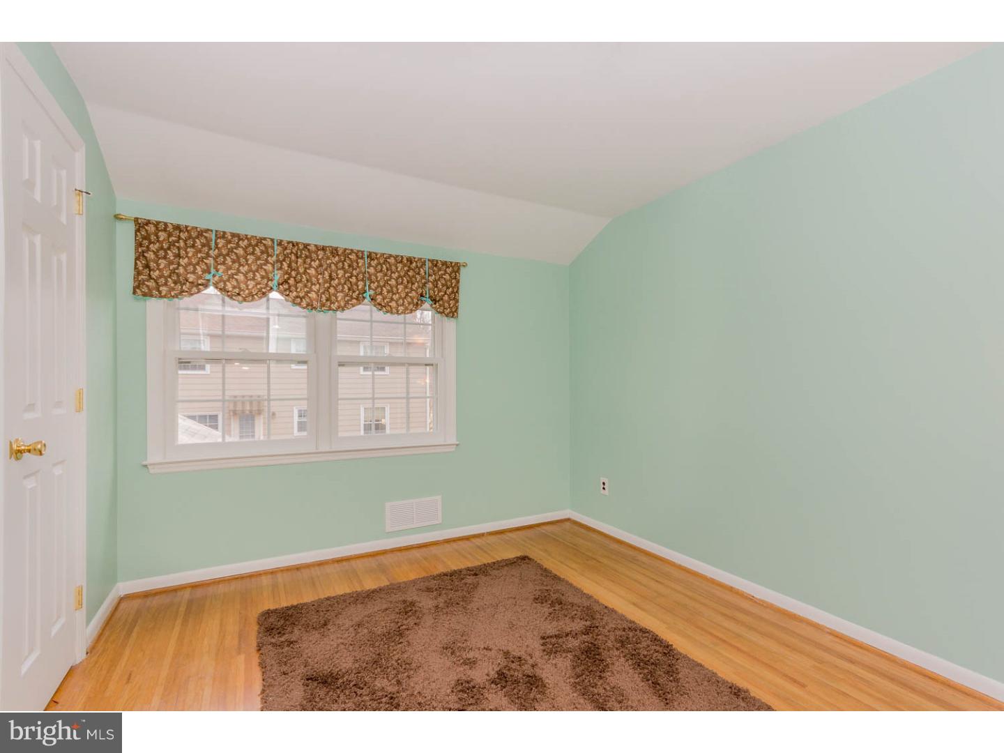 182 Pearl Croft Road Cherry Hill, NJ 08034 - Photo 17 of 25 Gallery Image 17