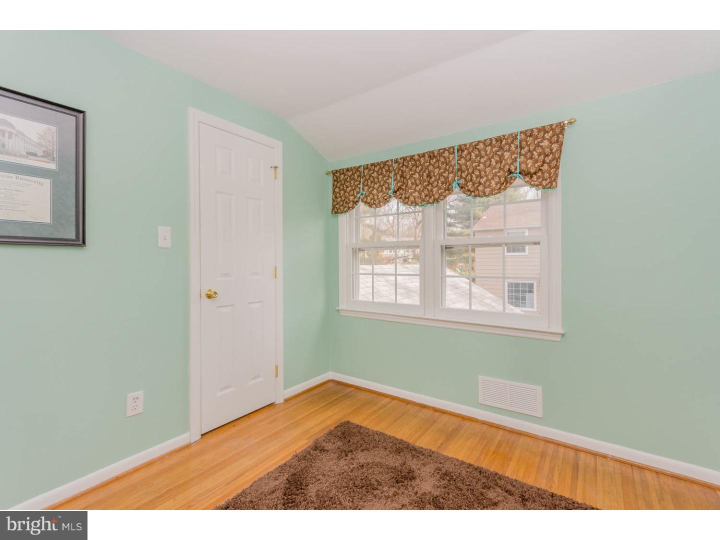 182 Pearl Croft Road Cherry Hill, NJ 08034 - Photo 18 of 25 Gallery Image 18