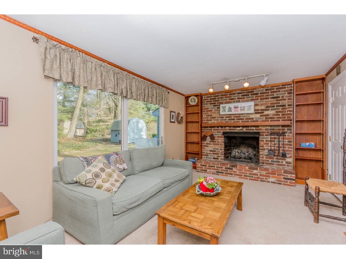 182 Pearl Croft Road Cherry Hill, NJ 08034 - Photo 7 of 25 Gallery Image 7