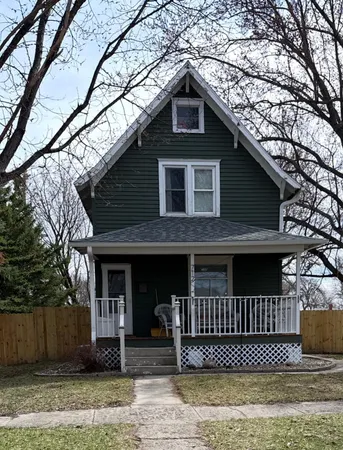 $185,000 | 712 11th Street North, Benson, MN 56215