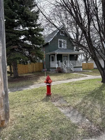 $185,000 | 712 11th Street North, Benson, MN 56215