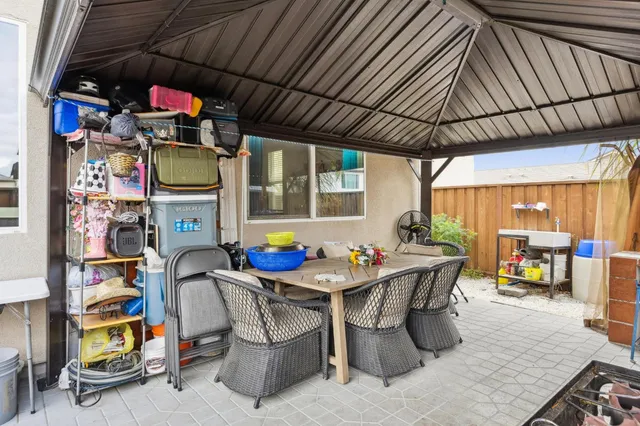 $870,000 | 2070 Camden Street, Hollister, CA 95023