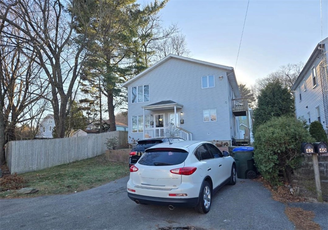 46 Seton Street Providence, RI 02909 - Photo 2 of 30