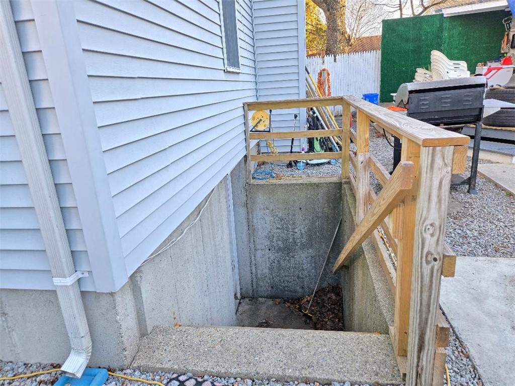 46 Seton Street Providence, RI 02909 - Photo 22 of 30