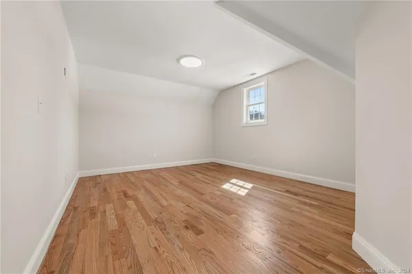 $689,900 | 116 Holcomb Hill Road, New Hartford, CT 06057