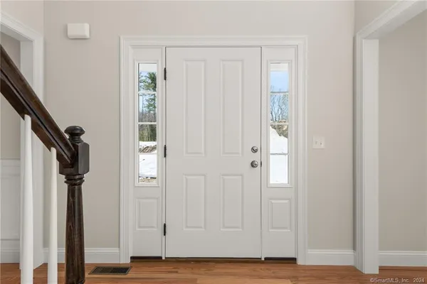 $689,900 | 116 Holcomb Hill Road, New Hartford, CT 06057