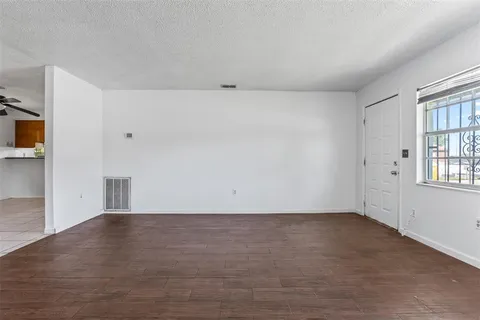 $228,500 | 1550 Wright Drive, Lakeland, FL 33805