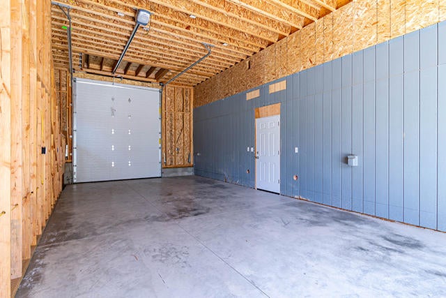 21175 Southwest Gift Road Bend, OR 97703 - Photo 25 of 26 Image24_Garage2
