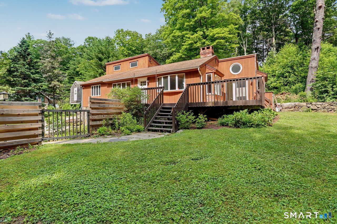 52 Stanley Road Monroe, CT 06468 - Photo 3 of 38