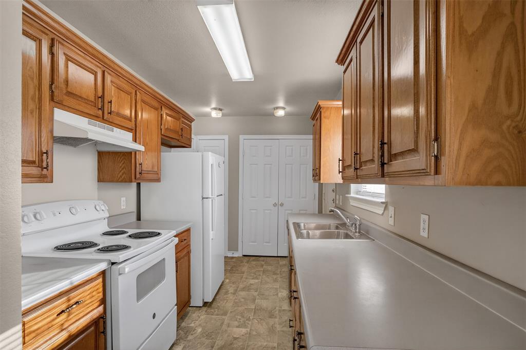 2507 Beverly Bonham, TX 75418 - Photo 12 of 29