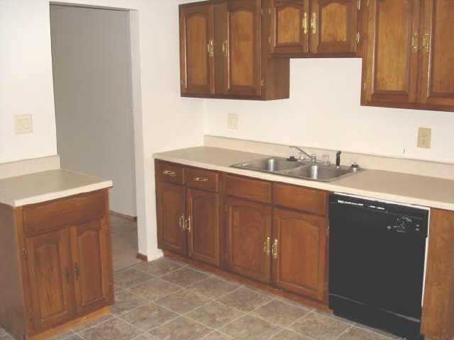 3512 Binbrook Road Columbus, OH 43227 - Photo 3 of 10
