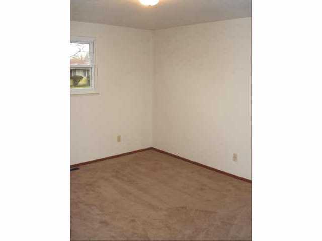 3512 Binbrook Road Columbus, OH 43227 - Photo 4 of 10