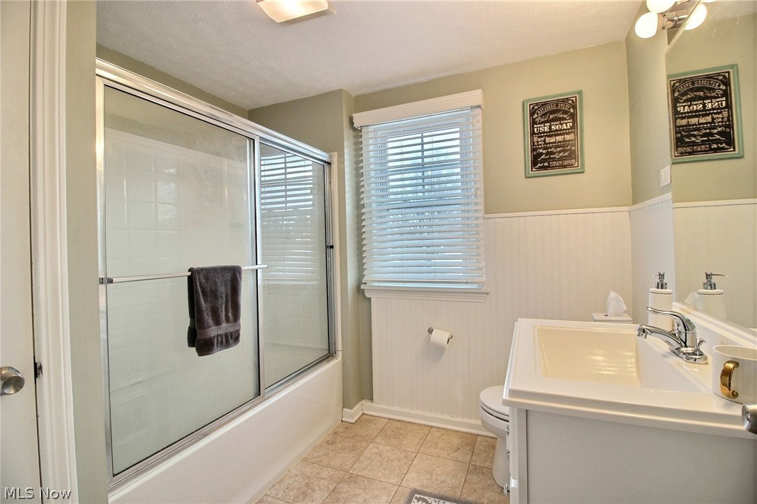 1183 Churchill Road Lyndhurst, OH 44124 - Photo 15 of 23