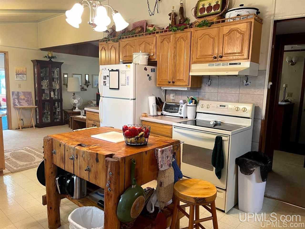 6290 F Road Bark River, MI 49807 - Photo 12 of 31
