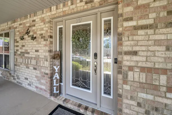 $389,900 | 217 Raptor Drive, Crestview, FL 32536