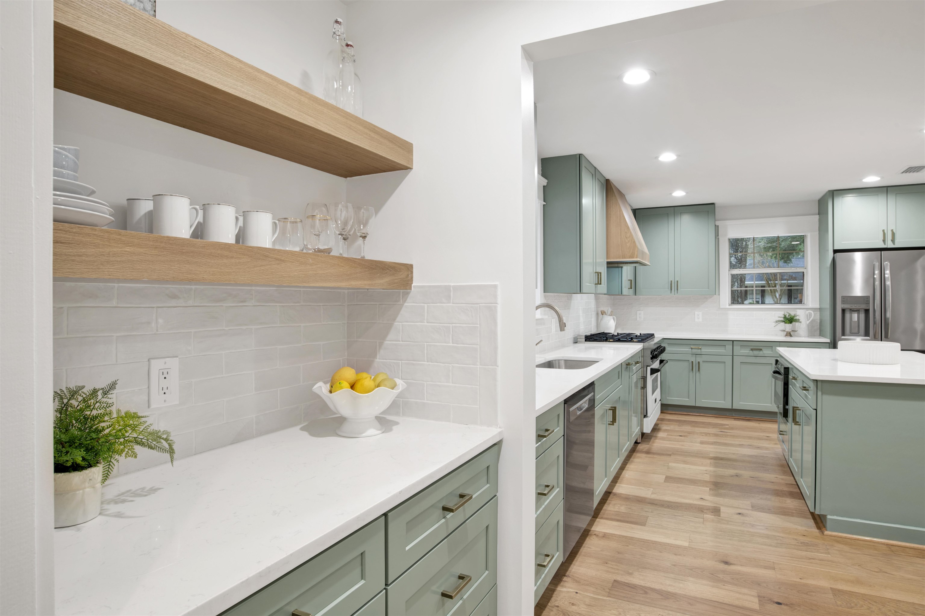 505 Dyson Street Fairhope, AL 36532 - Photo 16 of 50 Kitchen