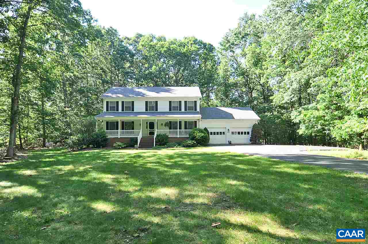2424 Thrush Road Charlottesville, VA 22901 - Photo 2 of 25 a front view of a house with a garden