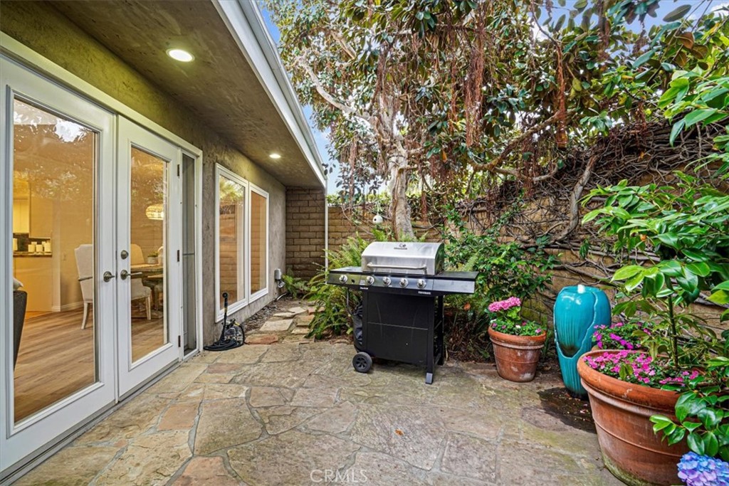 23802 Cassandra Bay Dana Point, CA 92629 - Photo 23 of 56 a room with furniture