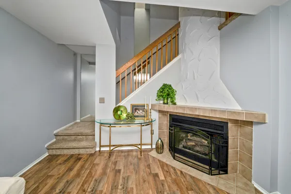 $220,000 | 31260 Country Way, Farmington Hills, MI 48331