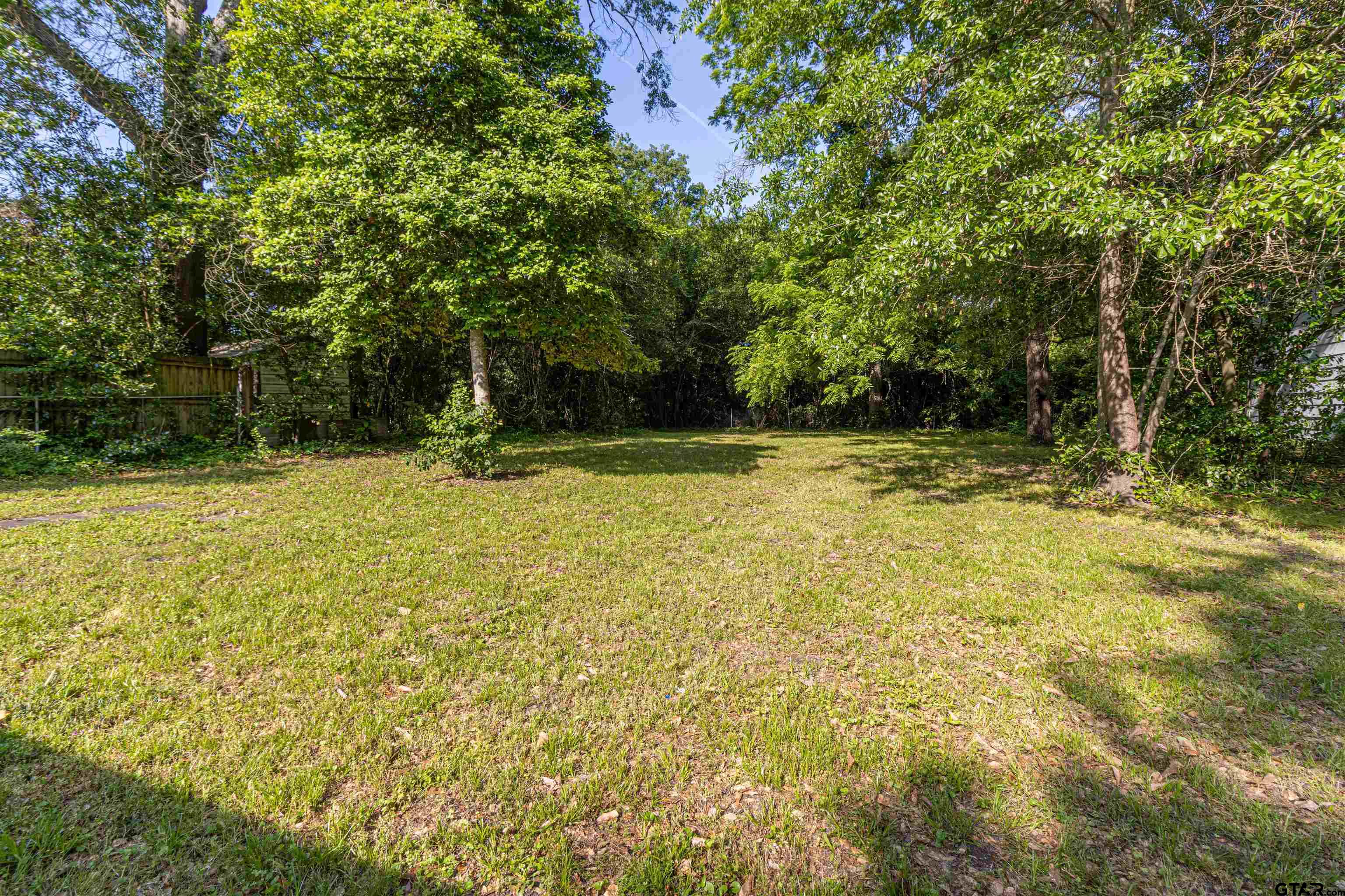 316 Polk Street Gilmer, TX 75644 - Photo 6 of 28
