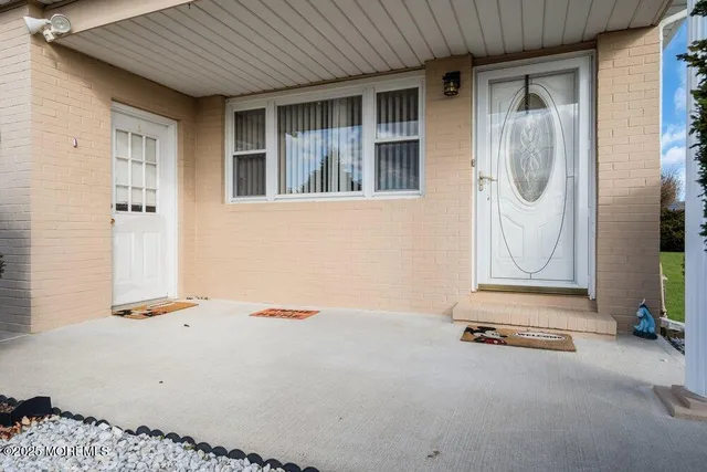 $2,300 | 63 Hyannis Street, Toms River, NJ 08757