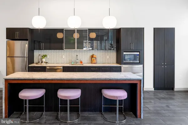 $4,520 | 1125 Sansom Street, Unit 2B625, Philadelphia, PA 19107