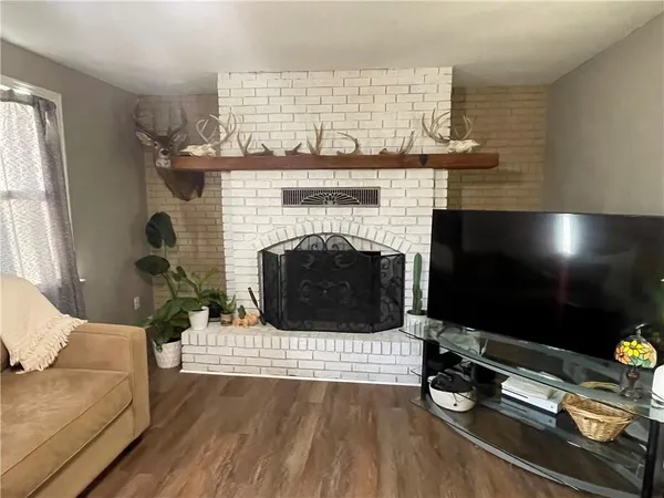 $199,900 | 305 Wilson Boulevard, Richmond, MO 64085